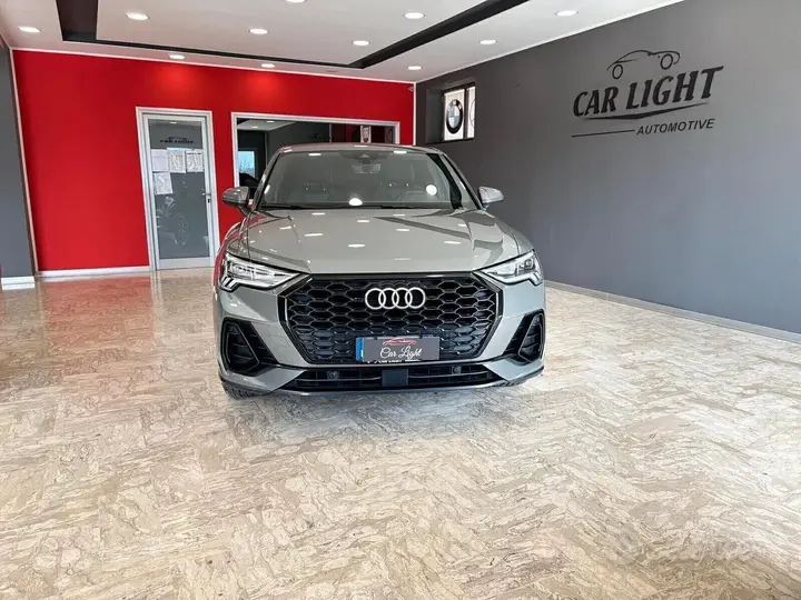 Audi Q3 2020 photo 2