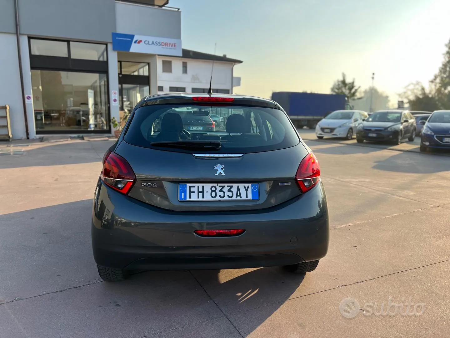 Peugeot 208 2017 photo 5