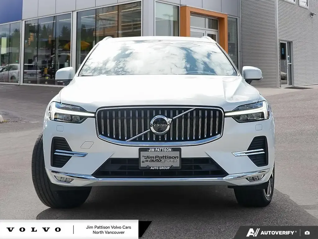 Volvo Xc60 2023 photo 2
