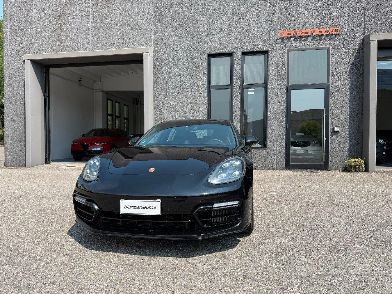 Porsche Panamera 2022 photo 2