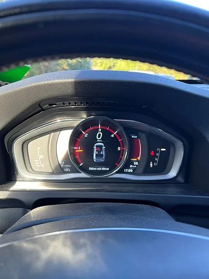 Volvo S60 2015 photo 2