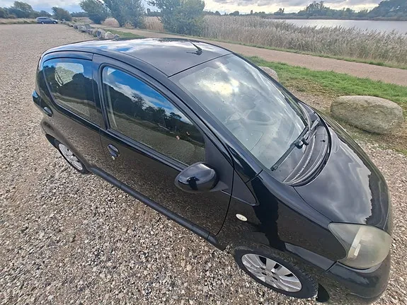 Toyota Aygo 2010 photo 3