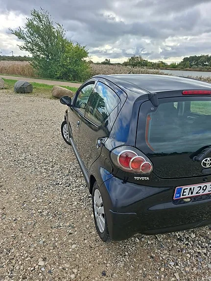 Toyota Aygo 2010 photo 5