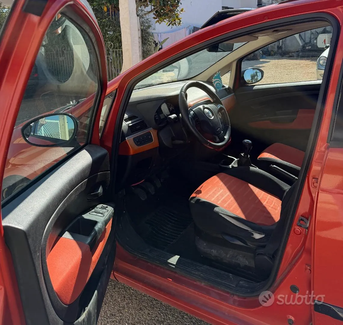 Fiat Grande Punto 2006 photo 5