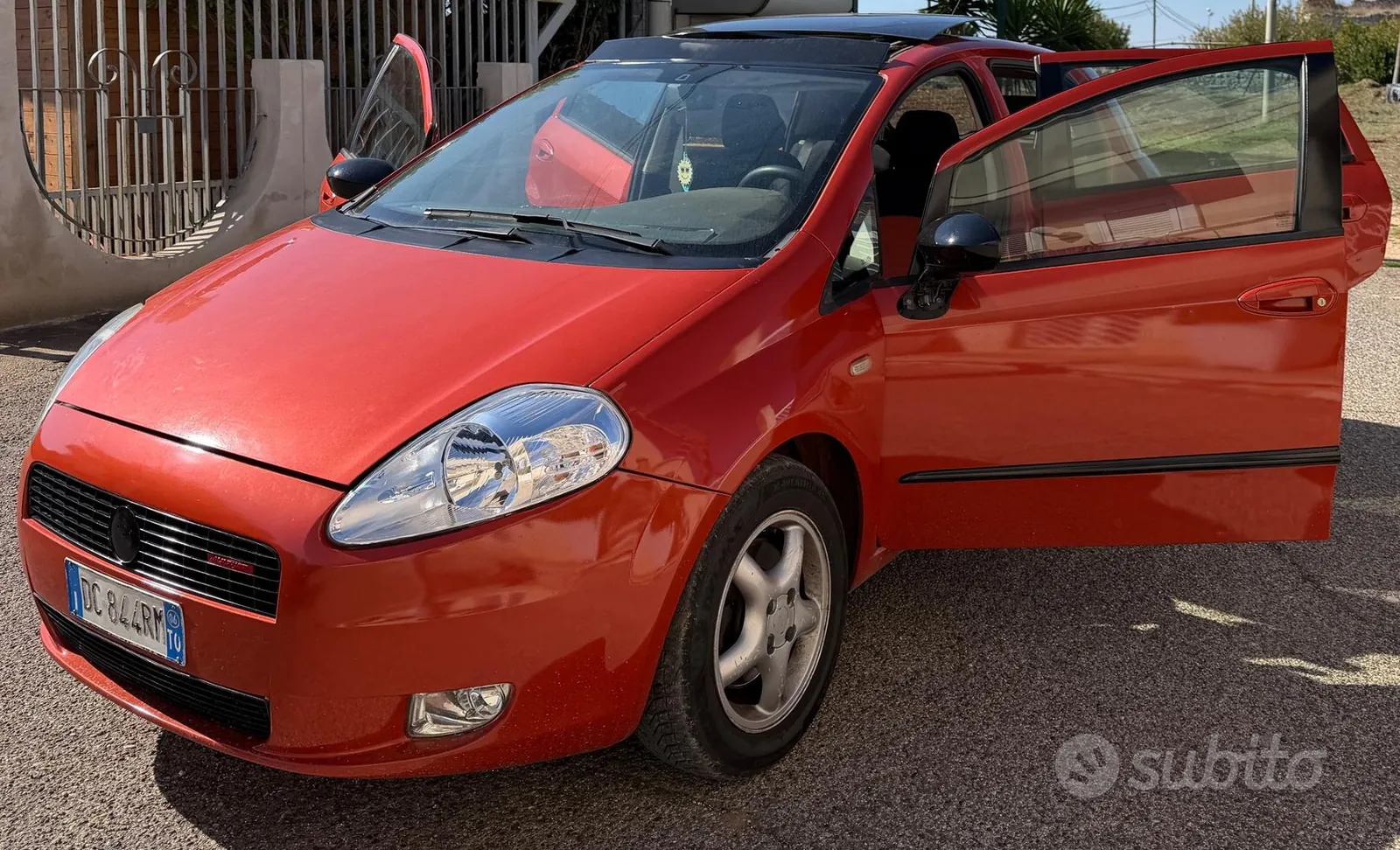 Fiat Grande Punto 2006 photo 2