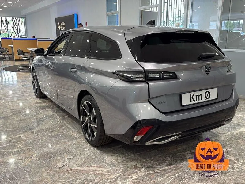 Peugeot 308 2023 photo 3