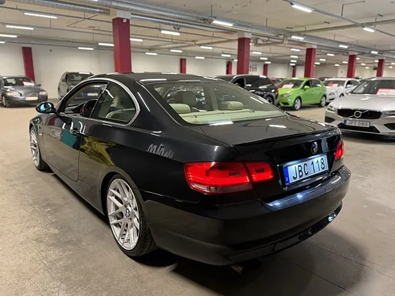 BMW 325I 2009 photo 5