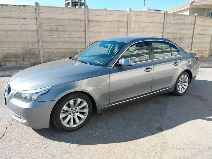 BMW 5 Series 2007 photo 2