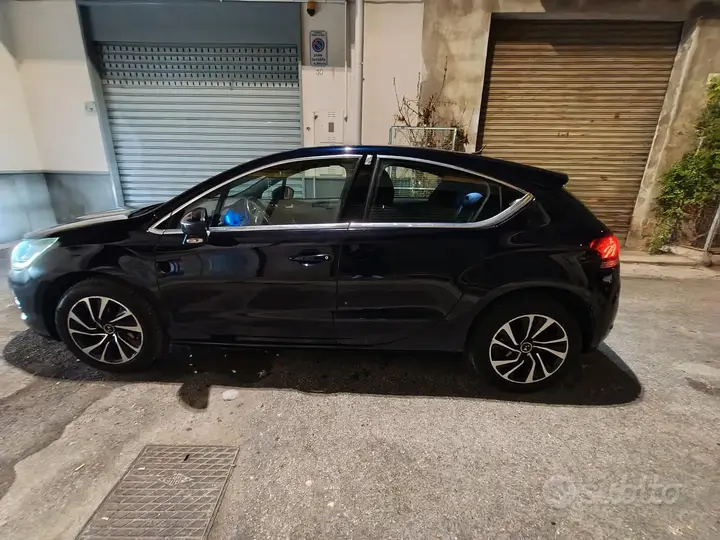 DS Automobiles Ds 4