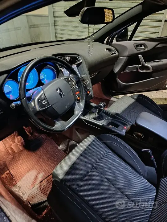 DS Automobiles Ds 4 2015 photo 4