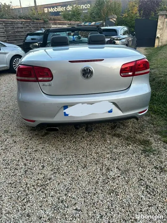 Volkswagen Eos 2011 photo 2