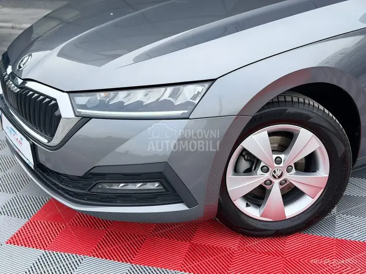 Skoda Octavia 2022 photo 2