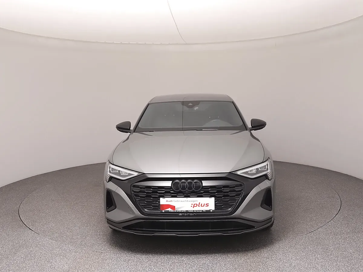 Audi Q8 2024 photo 3