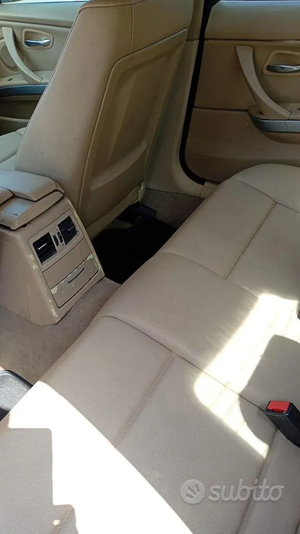 BMW 320 E90 2006 photo 5