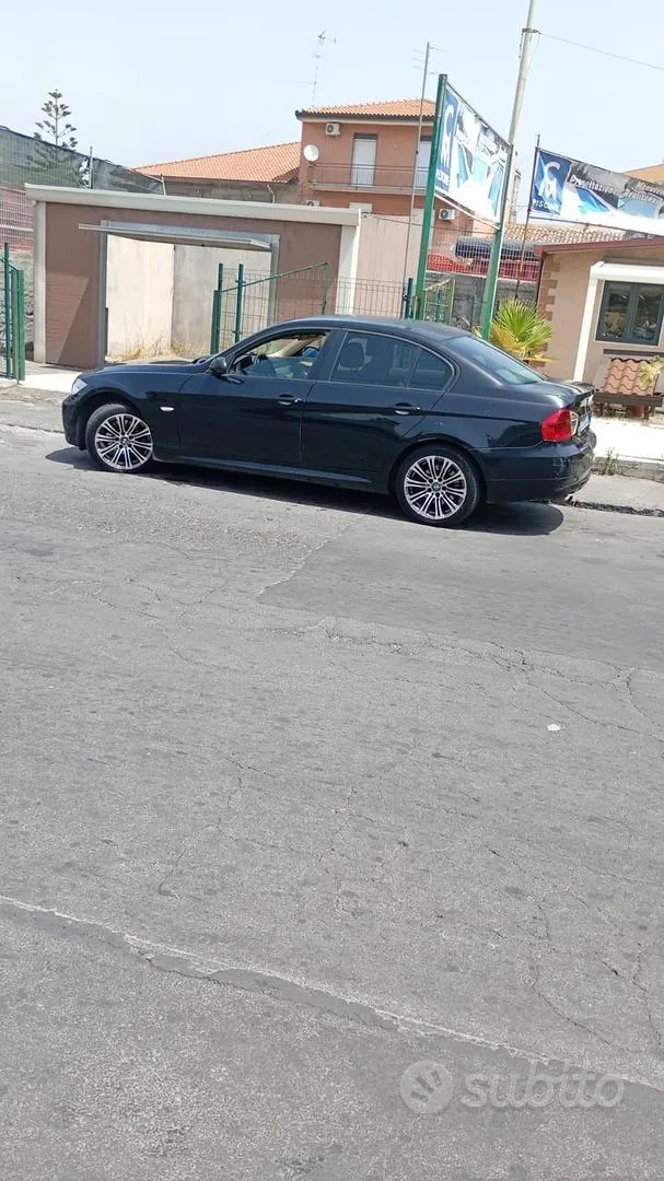 BMW 320 E90 2006 photo 4