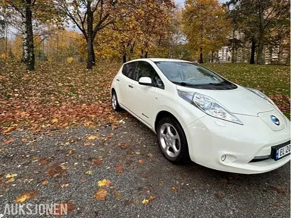 Nissan Leaf 2013 photo 3