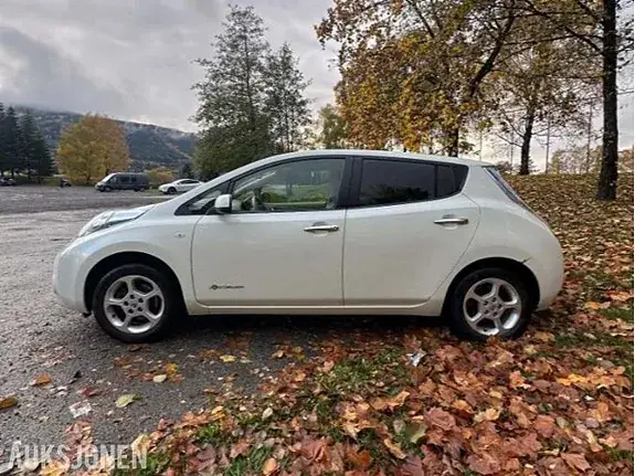 Nissan Leaf 2013 photo 4