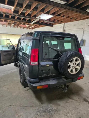 Land Rover Discovery photo 2