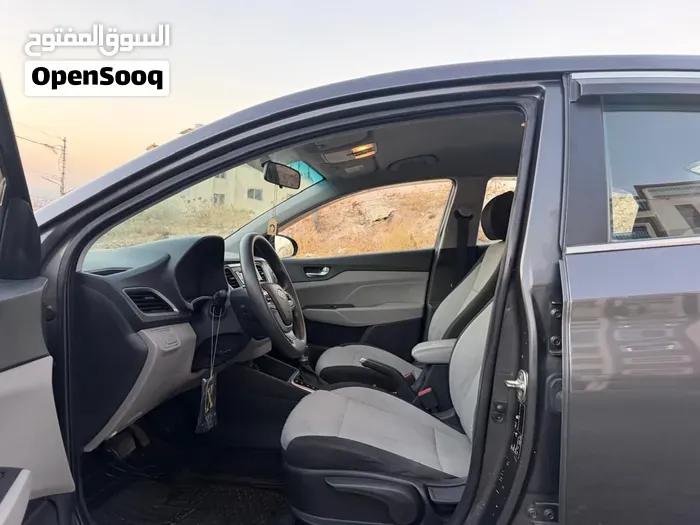 Hyundai Accent 2020 photo 3