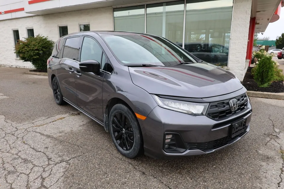 Honda Odyssey 2025 photo 3