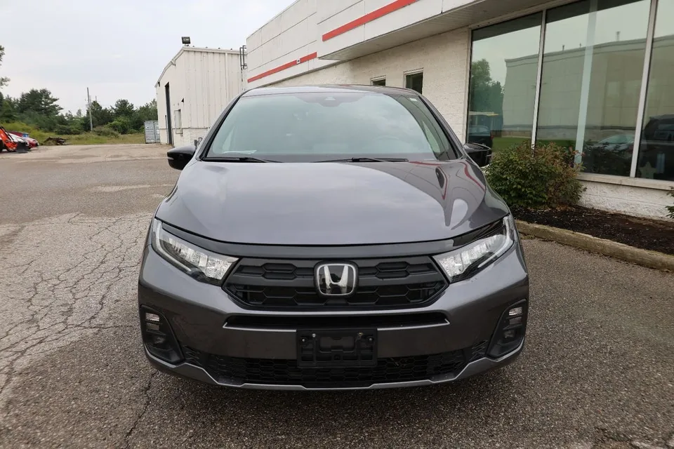 Honda Odyssey 2025 photo 2
