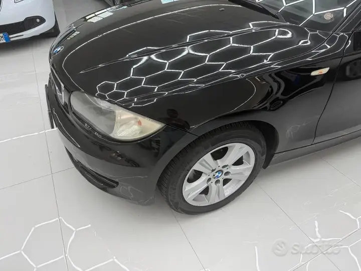 BMW 118D Cabrio 2010 photo 4