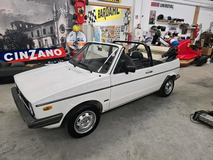 Volkswagen Golf Cabrio