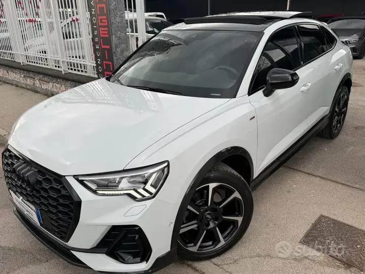 Audi Q3 2019 photo 2