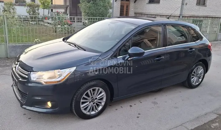 Citroen C4 2013 photo 3