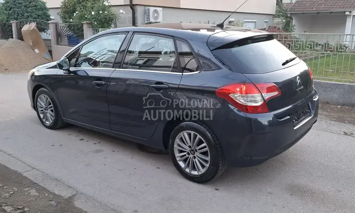 Citroen C4 2013 photo 4