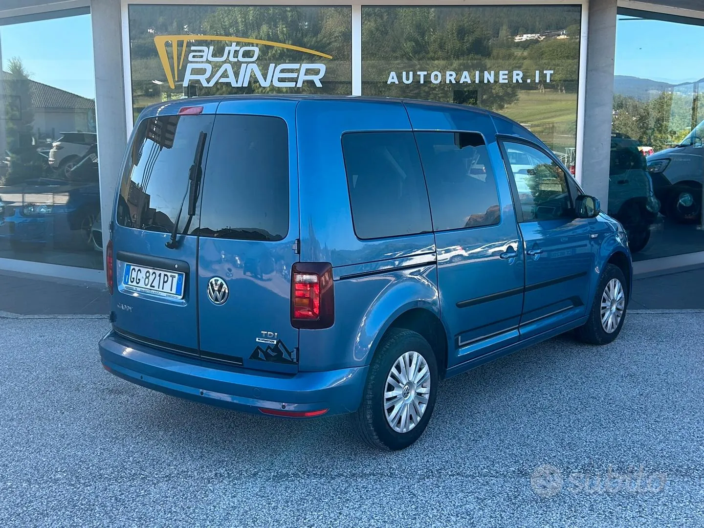 Volkswagen Caddy 2015 photo 2