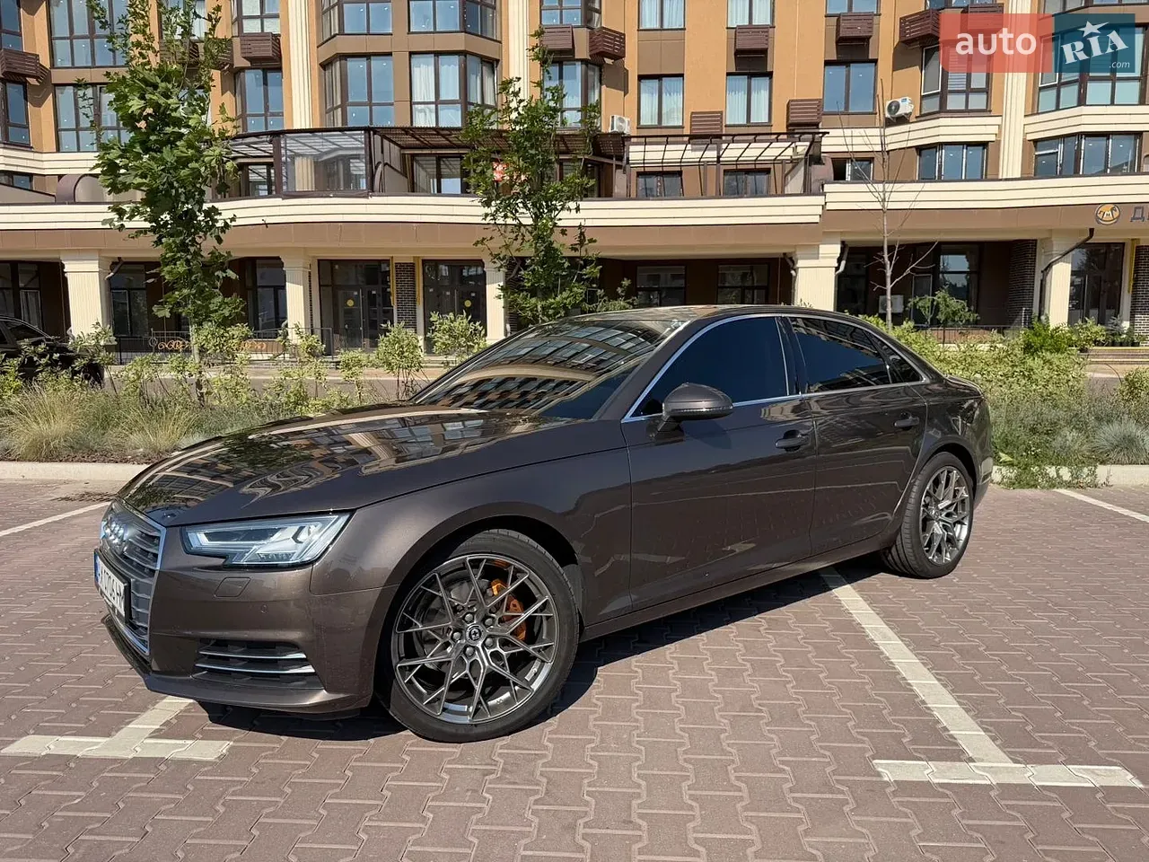 Audi A4 2018 photo 4