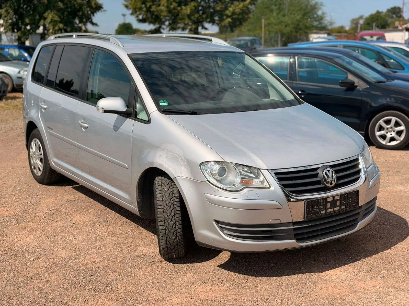 Volkswagen Touran 2009 photo 4