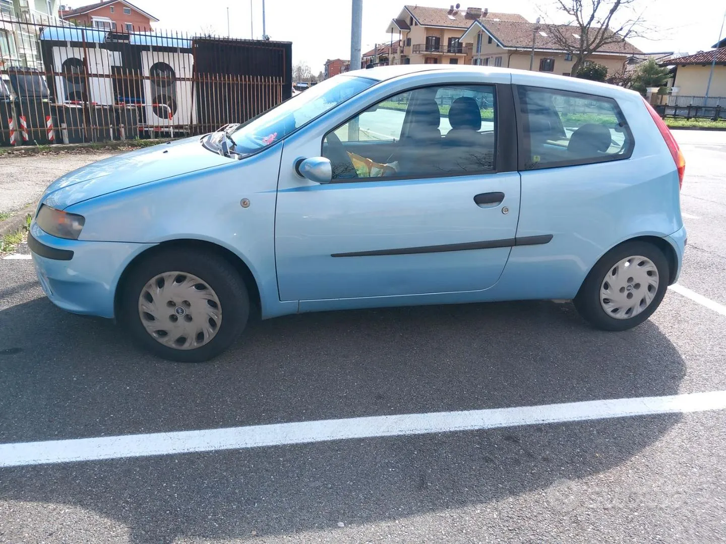 Fiat Punto 2001 photo 2