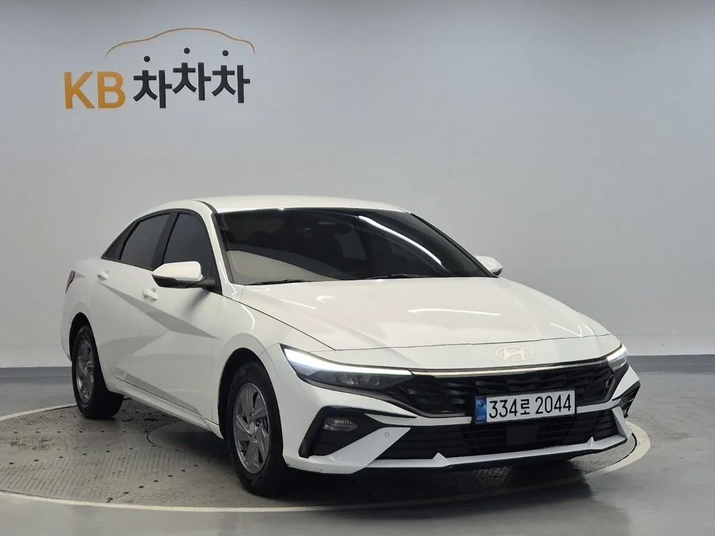 Hyundai Avante 2024 photo 4