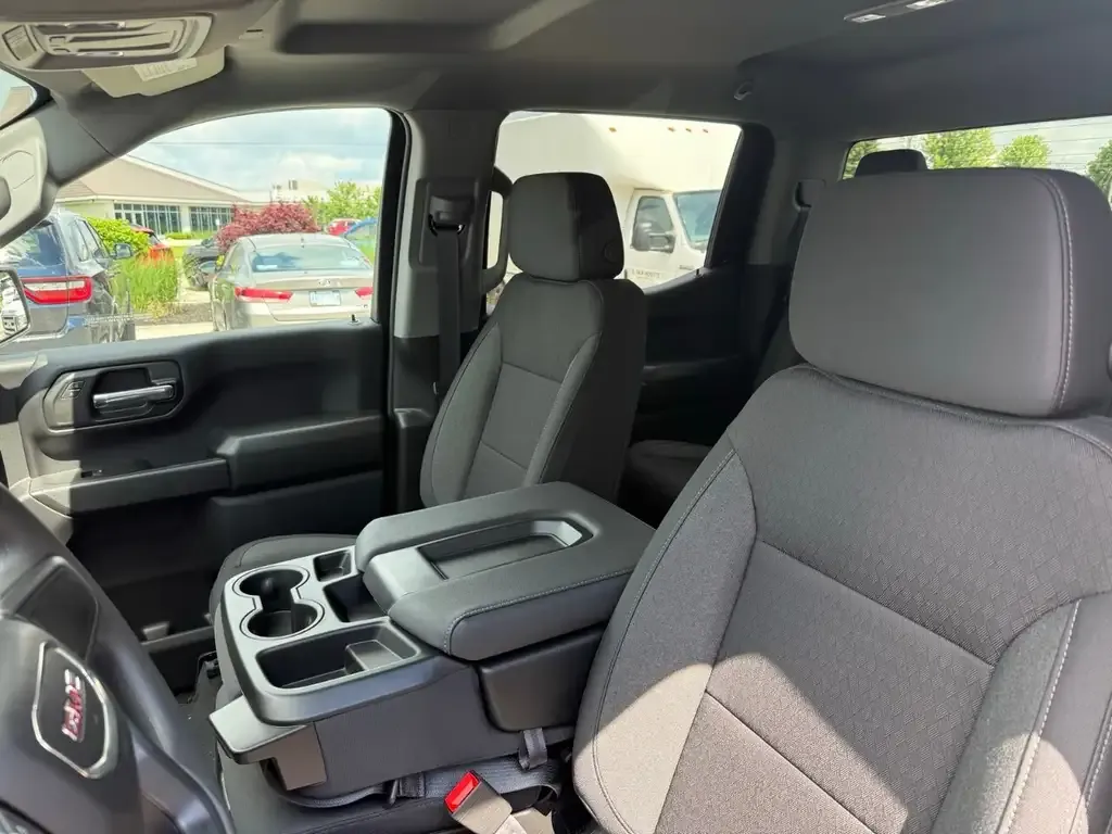 GMC Sierra 1500 2026 photo 5