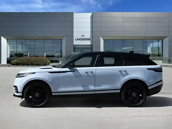 Land Rover Range Rover Velar 2026 photo 4