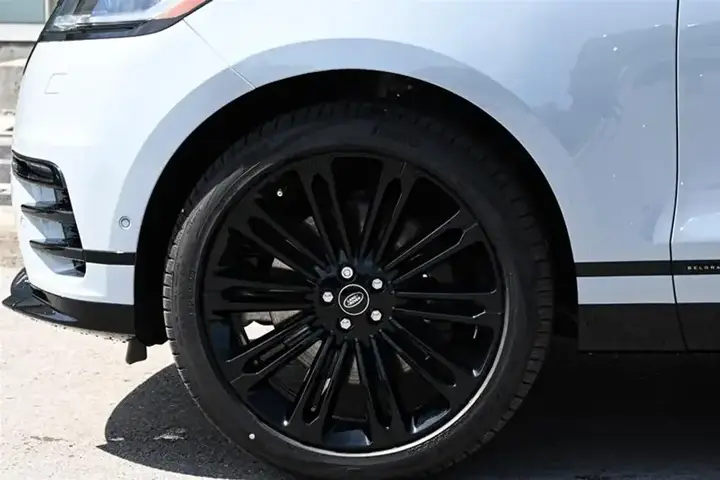 Land Rover Range Rover Velar 2026 photo 5