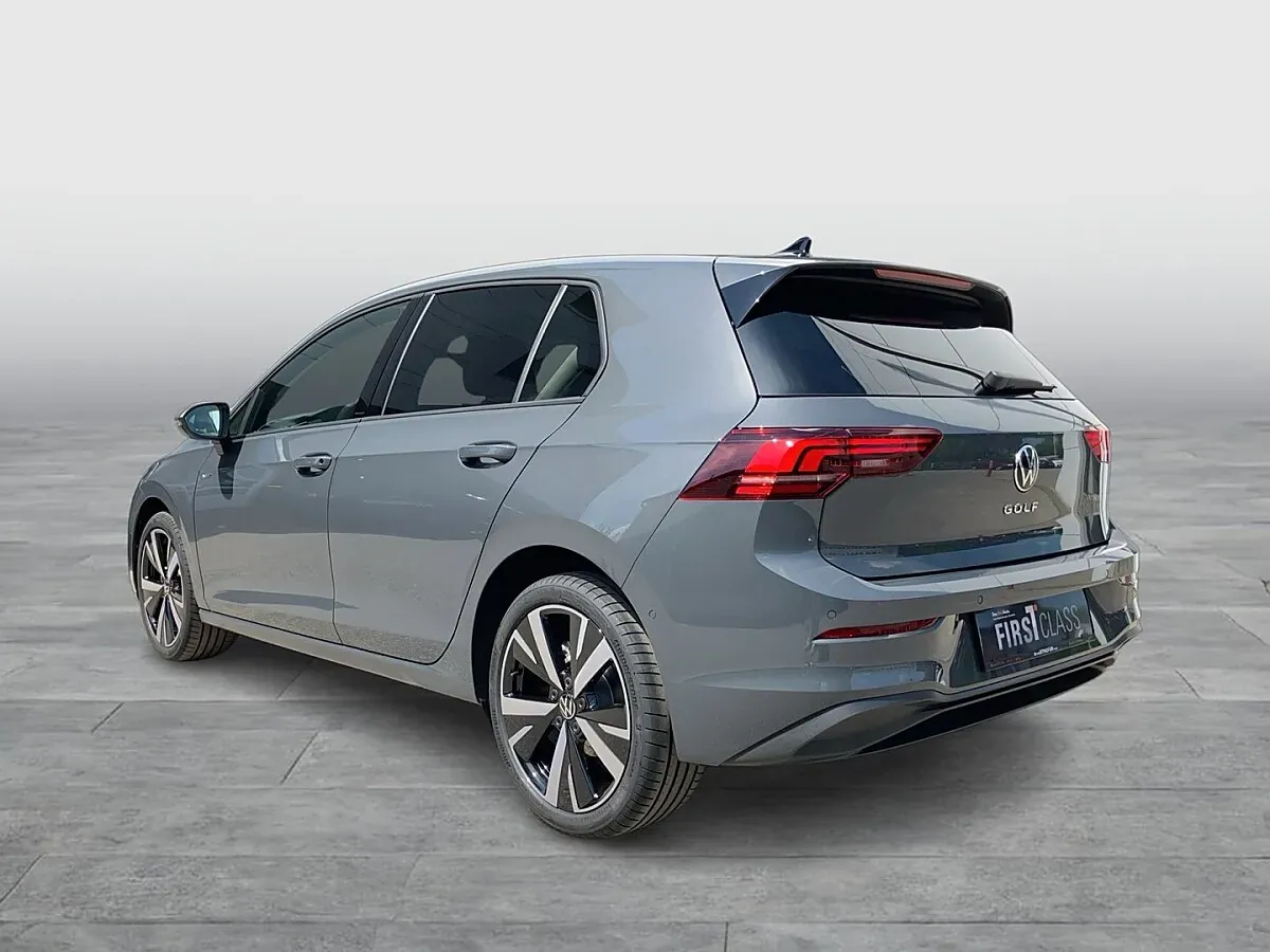 Volkswagen Golf 2026 photo 3