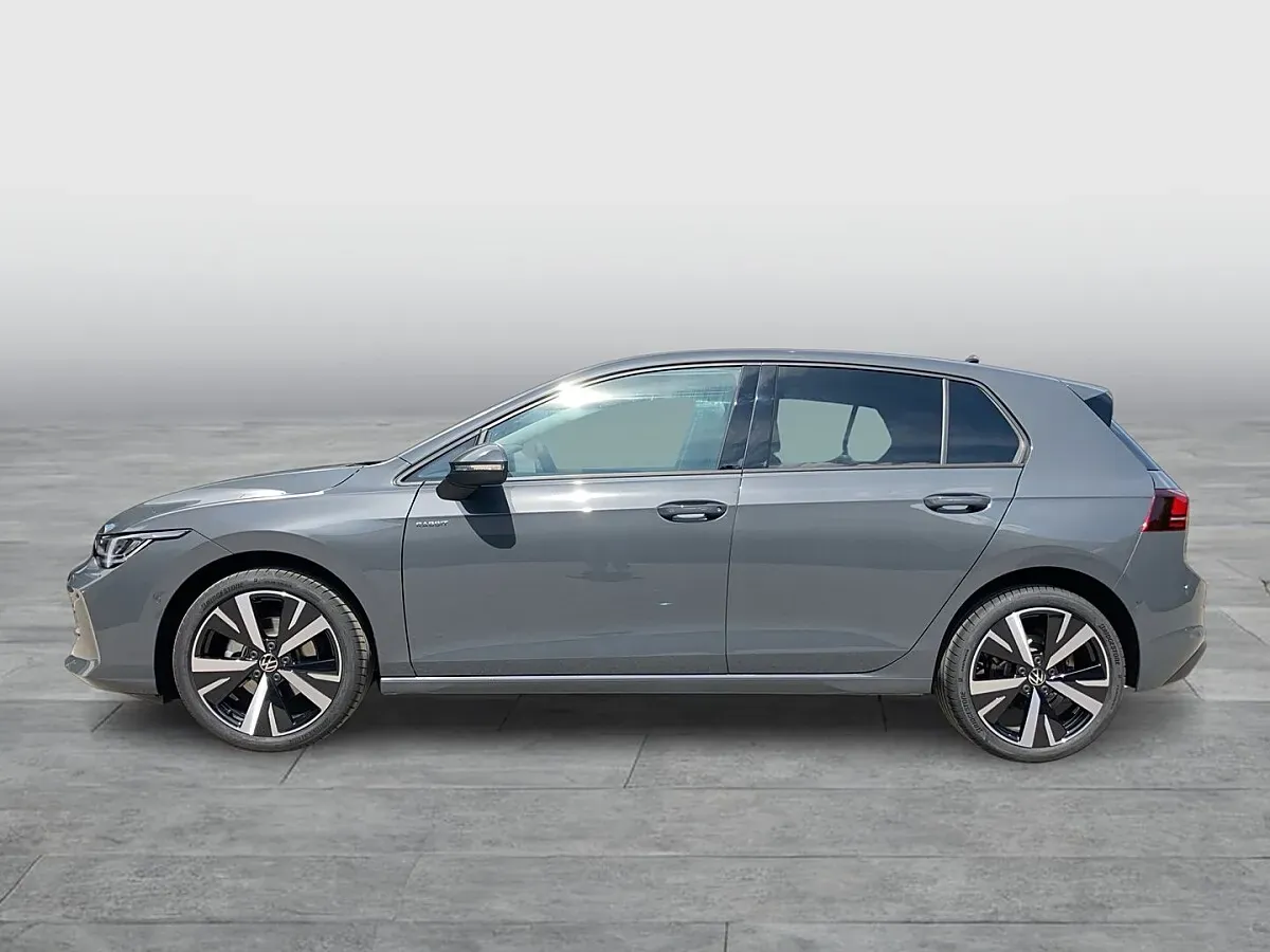 Volkswagen Golf 2026 photo 2