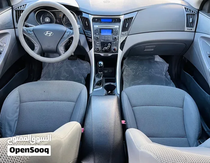Hyundai Sonata 2013 photo 2