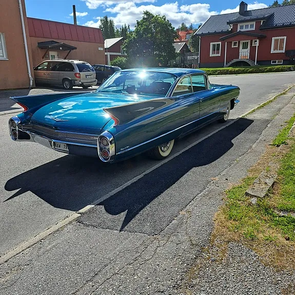 Cadillac Coupé Deville 1960 photo 4