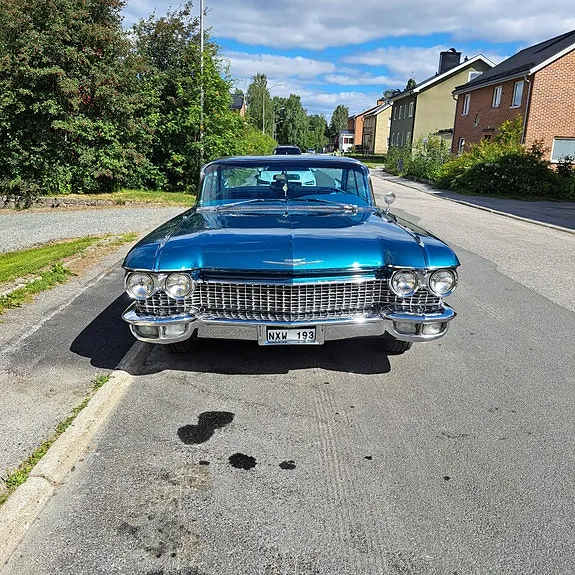 Cadillac Coupé Deville 1960 photo 2