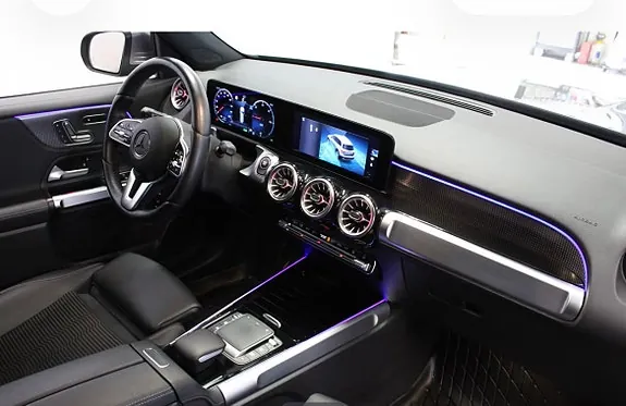 Mercedes-Benz Eqb300