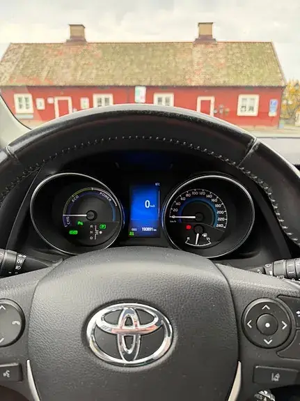 Toyota Auris 2016 photo 4