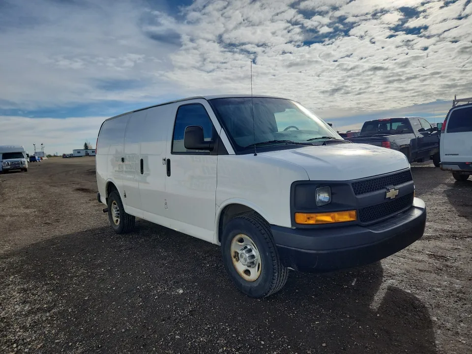 Chevrolet Express 2014 photo 2