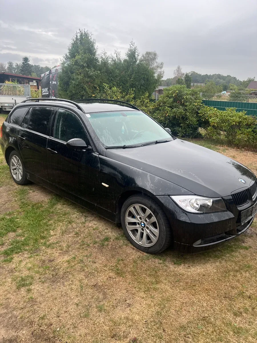 BMW 3 Series 2008 photo 2