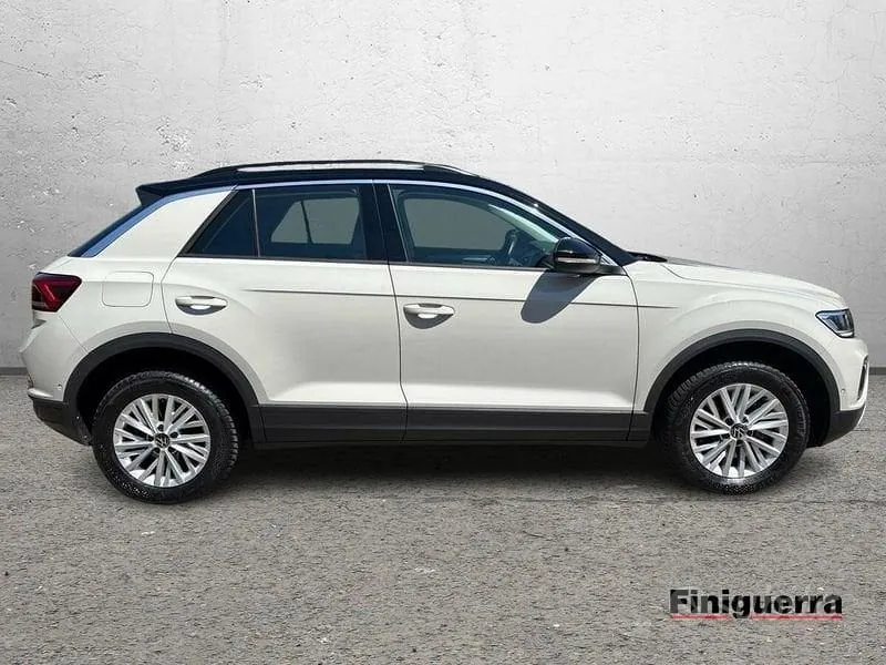 Volkswagen T-Roc 2023 photo 5