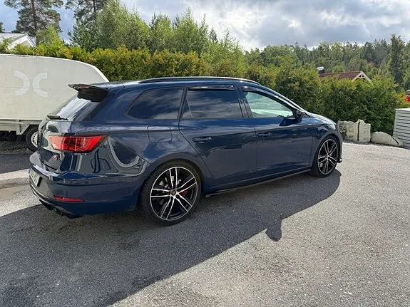 Seat Leon 2019 photo 3