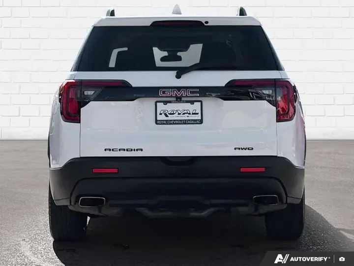 GMC Acadia 2023 photo 5